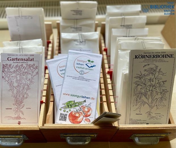 Saatgutbibliothek Tütchen mit Samen